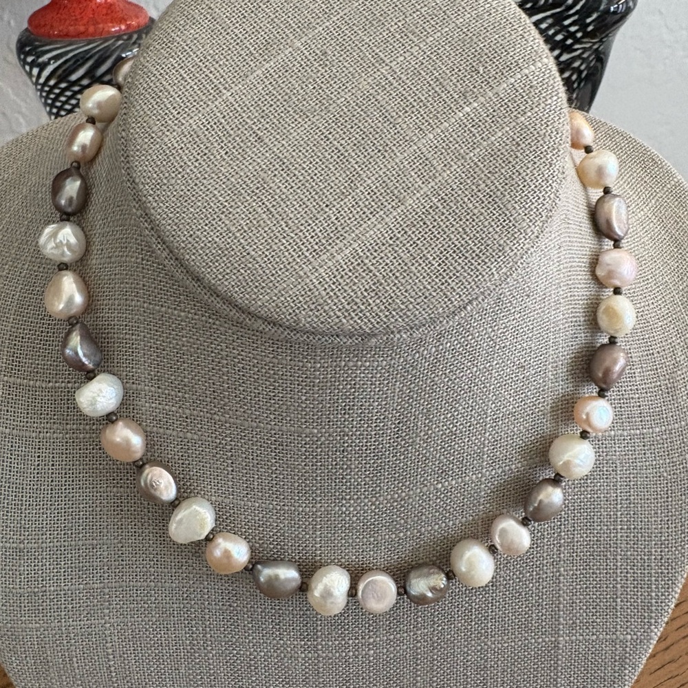 Elegant Freshwater Pearl Necklace